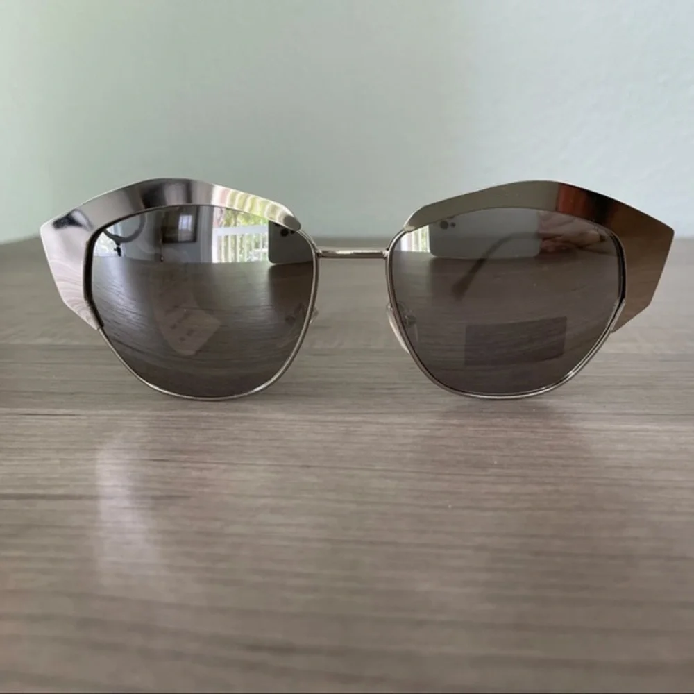 Silver Metallic Frame Aviator Cat Eye Sunglasses women’s NWT